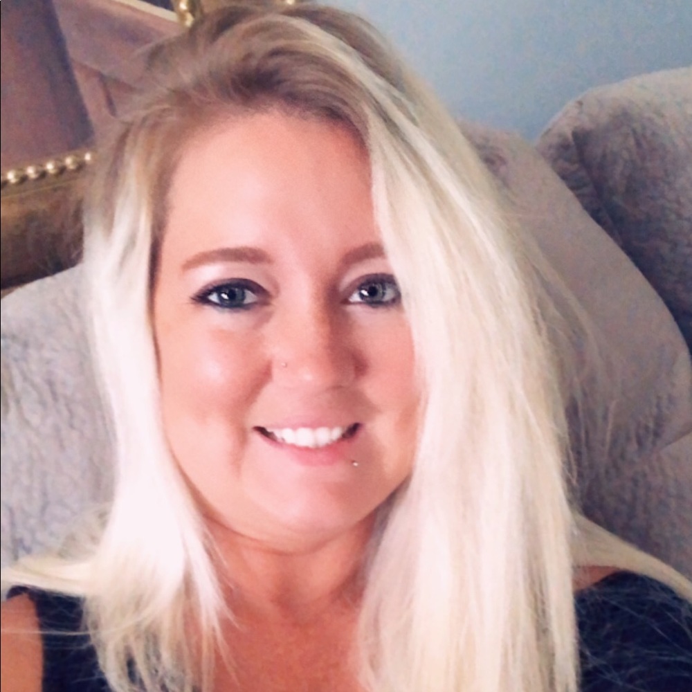 Meet your Posher, Tiffany